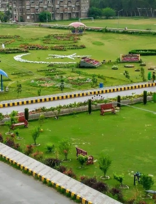 Shaheed Benazir Bhutto Women University Picture 1