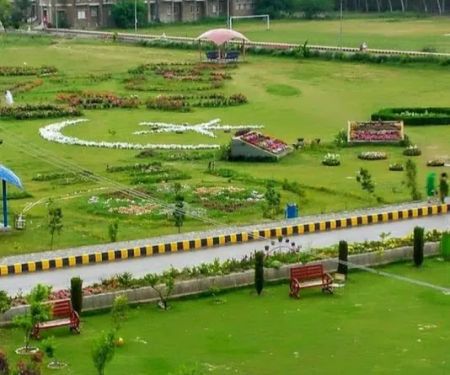 Shaheed Benazir Bhutto Women University