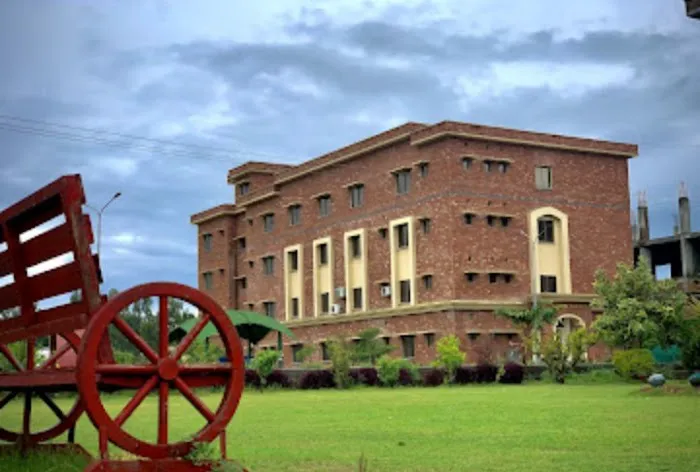 Shaheed Benazir Women University, Larama Picture 5