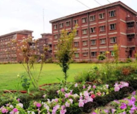 Shaheed Benazir Women University, Larama