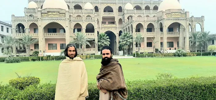 Jamia Dar al-Ulum Haqqania. ( دار العلوم حقانیہ) Picture 4