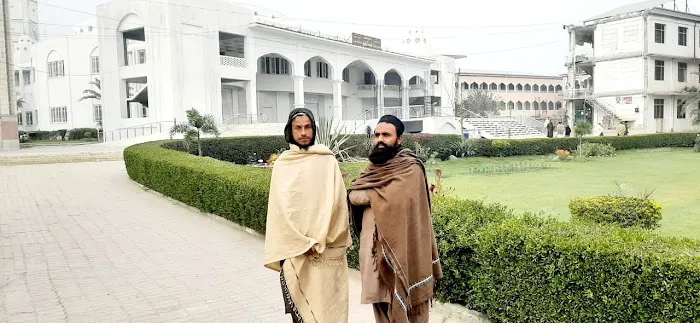 Jamia Dar al-Ulum Haqqania. ( دار العلوم حقانیہ) Picture 5