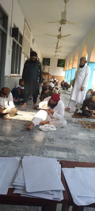 Darul Uloom Faizul Quran Picture 1
