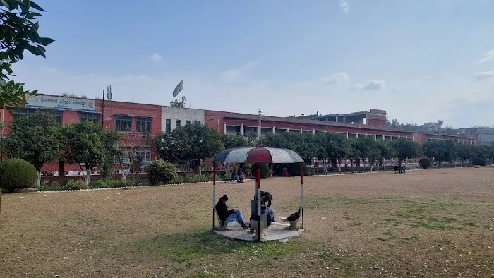 Government College of Technology Nowshera Picture 9