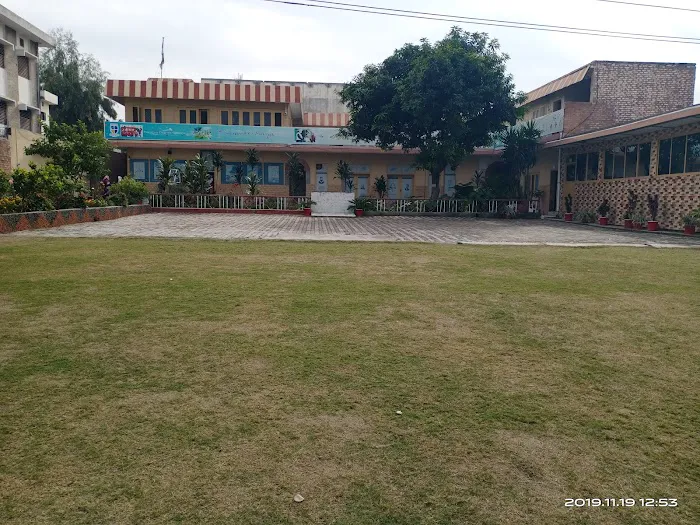 Pakistan Degree College Picture 2