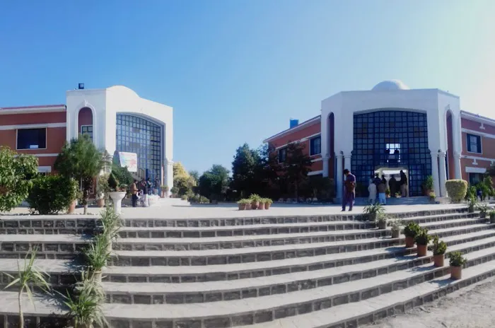Northern University Picture 8