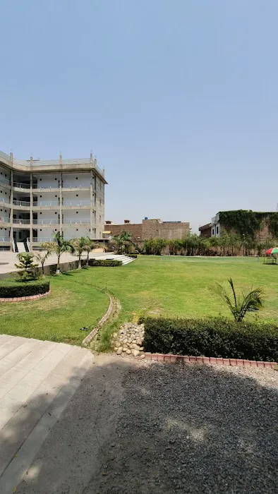 Peshawar Model Degree College Boys Picture 1