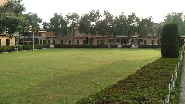 Al Jamia Al Asaria Chamkani Picture 4