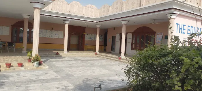 Reflex College of Health Sciences Peshawar Picture 1