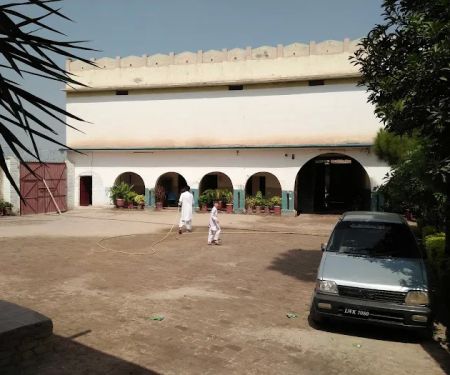 Islamia Model High School