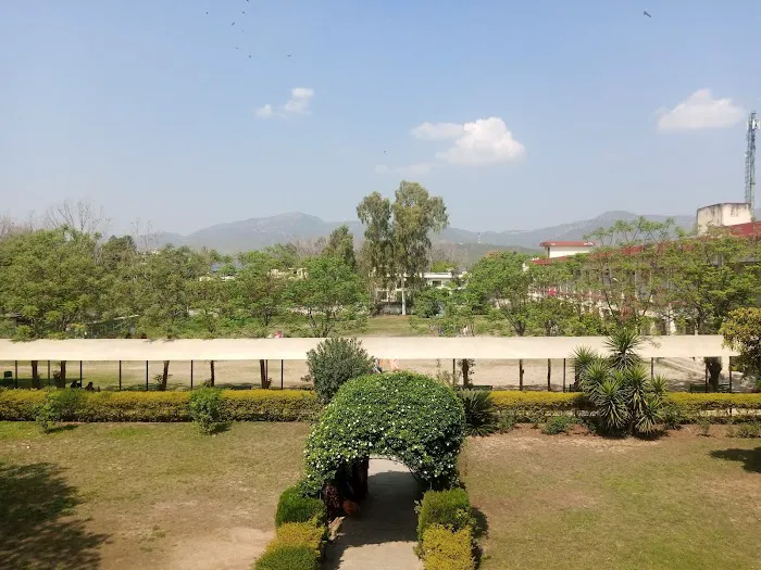 Islamabad Model Commerce College for Women Picture 2
