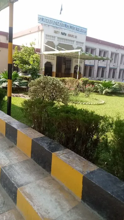 Islamabad Model College for Boys F-10/3 Picture 3