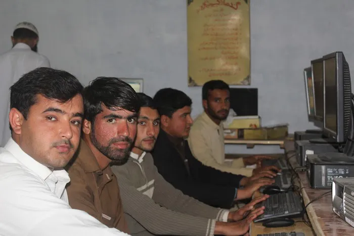 Brilliant College of Information Technology Picture 3