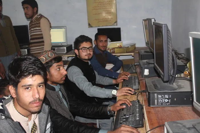 Brilliant College of Information Technology Picture 2