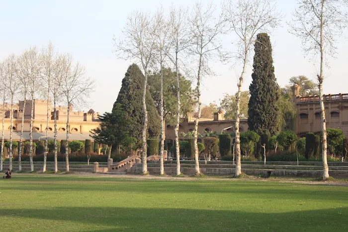 Islamia Collegiate School Picture 10