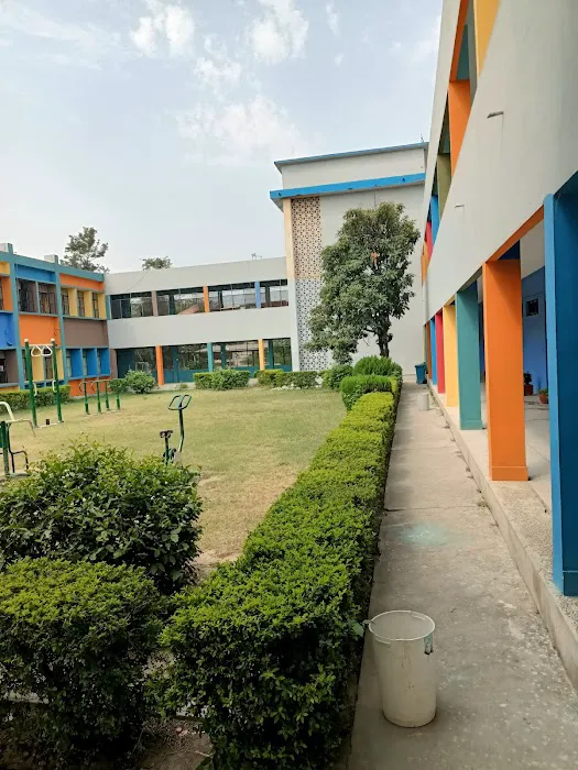 Islamabad Model College for Girls Picture 5