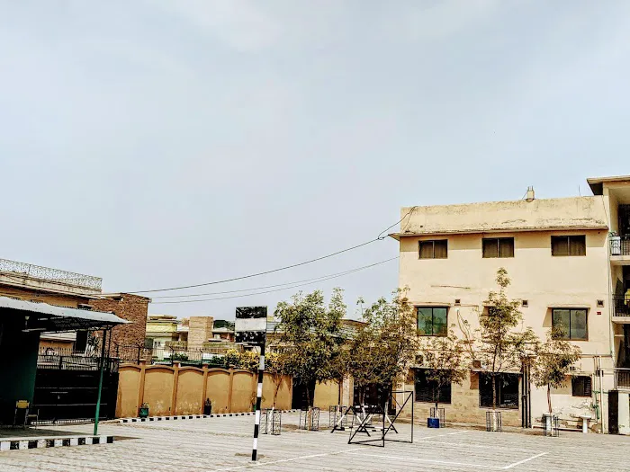 Hayatabad Model School Picture 2