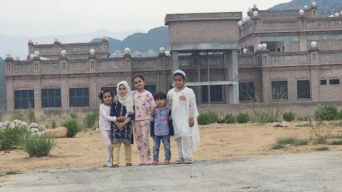 GOVERNMENT GIRLS DEGREE COLLEGE USTERZAI Picture 2