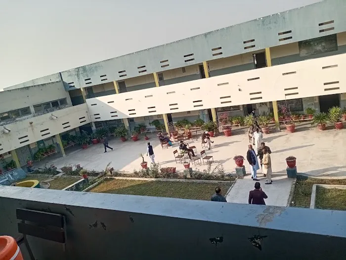 Islamabad Model College for Boys (VI-XII), G-6/2 Picture 4