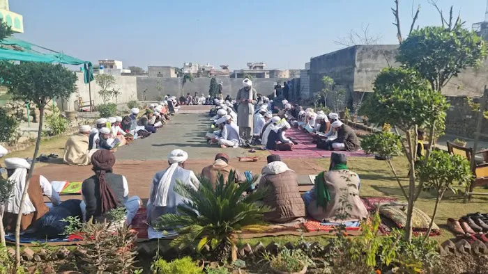 Jamia Tul Madina (Dawatislami) Picture 1