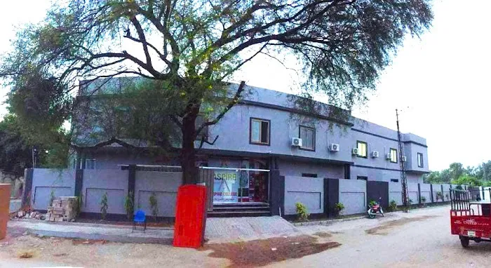 Aspire College Picture 2
