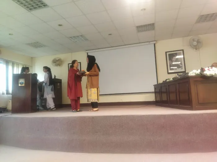 Islamabad Model college for Girls Post Graduate Margla F-7/4 Picture 6