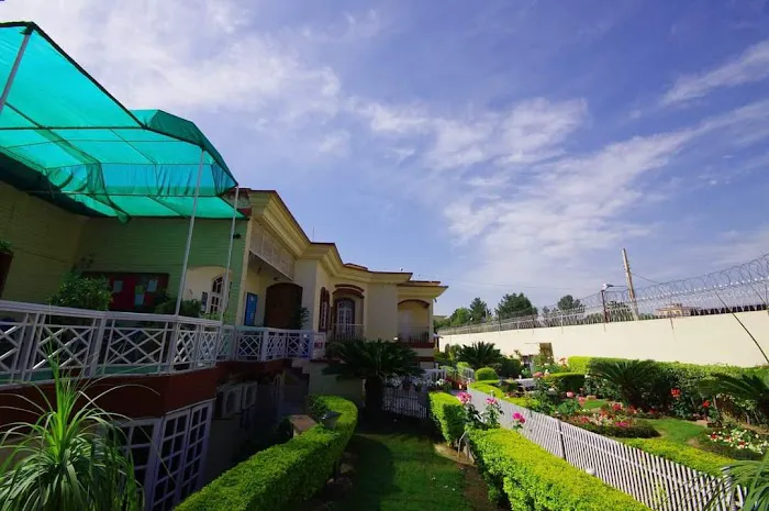 ICMS School & College for Girls Picture 9