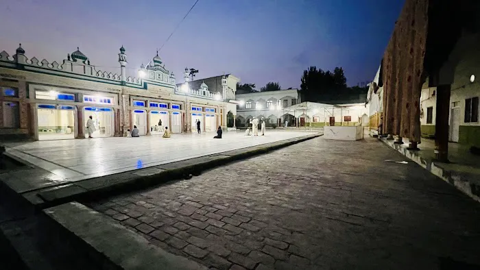 Chapri Naryab Picture 1