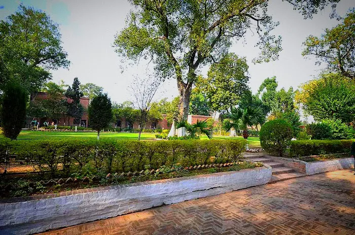 Edwardes College Peshawar Picture 10