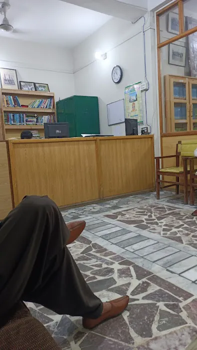 Frontier Law College , Pajaggi Road, Peshawar City, Pakistan Picture 1