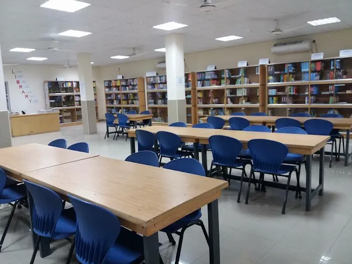 Punjab College Alipur Chattha Picture 3
