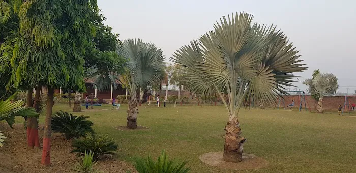 Home College for Girls Picture 1