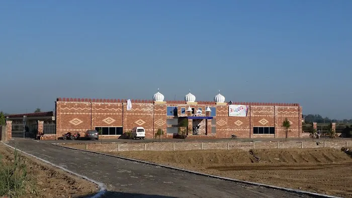 Home College for Girls Picture 6