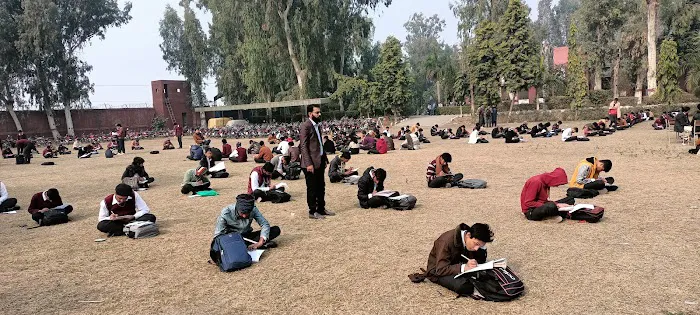 Govt.Ch.Ilm Din Degree College Ali Pur Chatha Picture 3