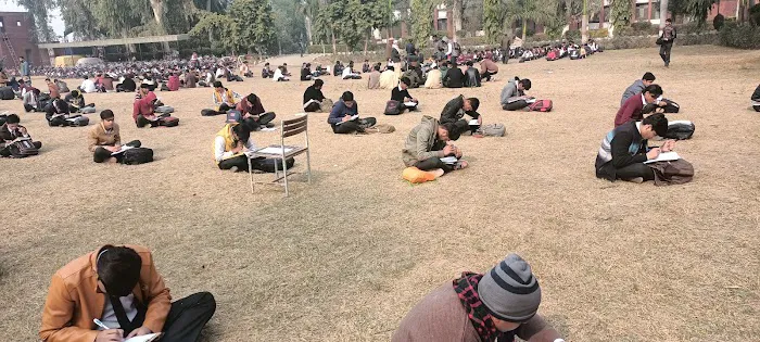 Govt.Ch.Ilm Din Degree College Ali Pur Chatha Picture 4