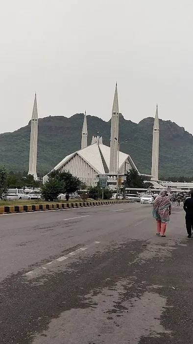Islamabad Model College for Girls Picture 10