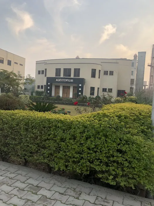 Post Graduate Medical Institute (PGMI) Peshawar Picture 1