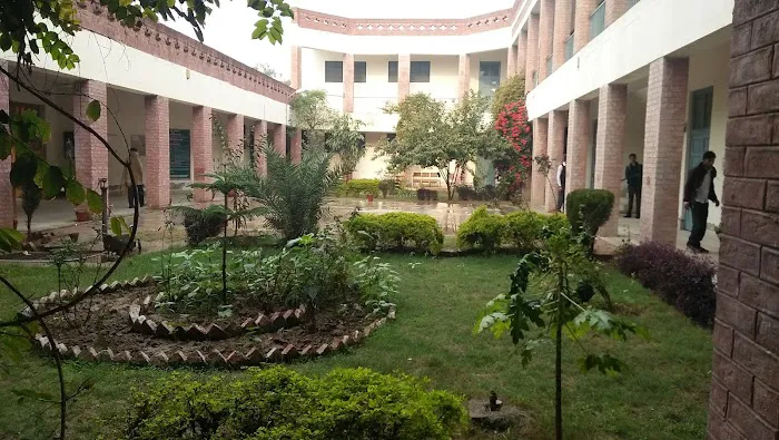 Government Associate College Phularwan (Sargodha). Picture 4
