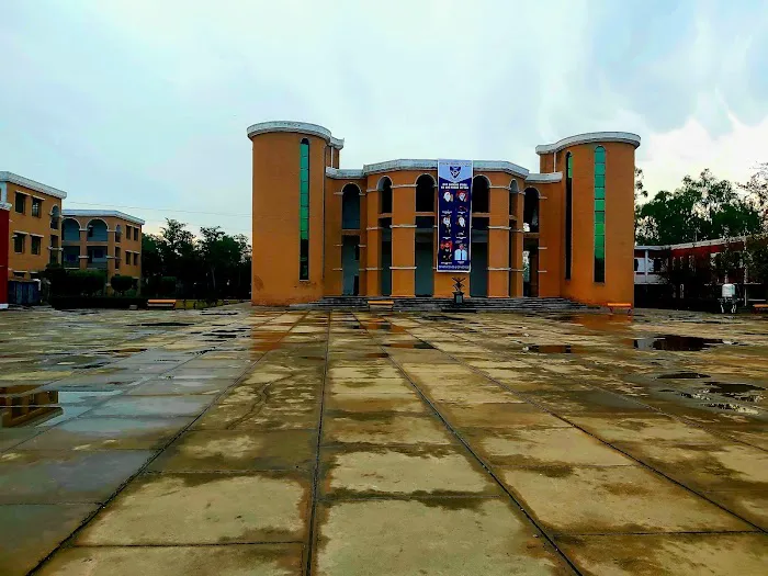 The Fazlehaq College Mardan Picture 1