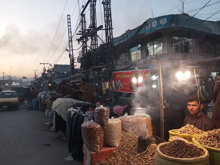 Karkhano Market Peshawar Picture 3