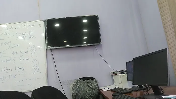 computer lab Picture 4