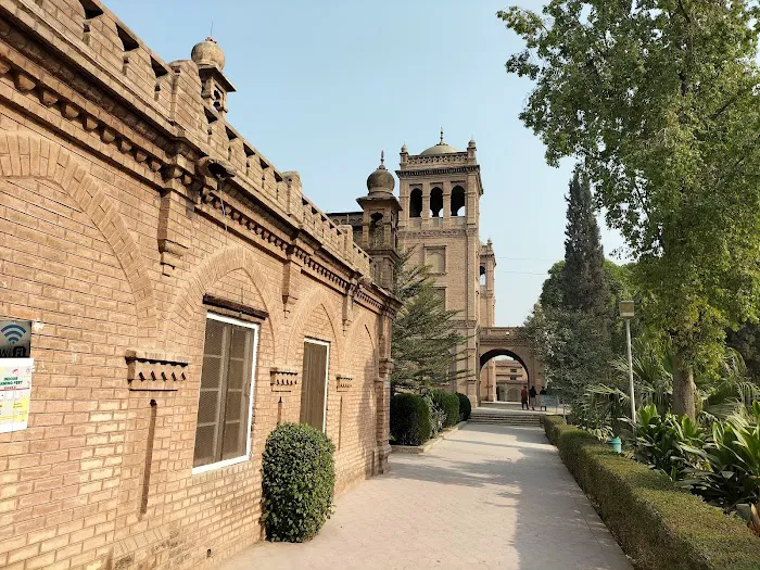 Islamia College University Peshawar Picture 8