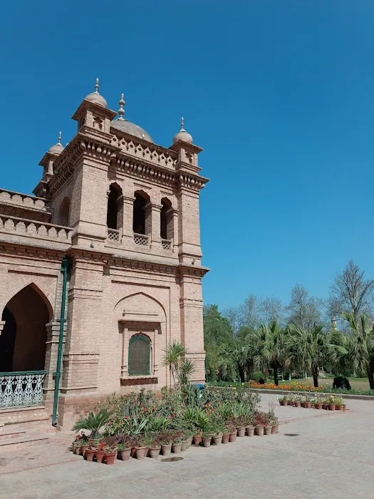 Islamia College University Peshawar Picture 6