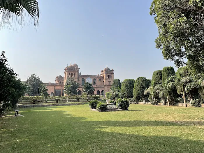 Islamia College University Peshawar Picture 2