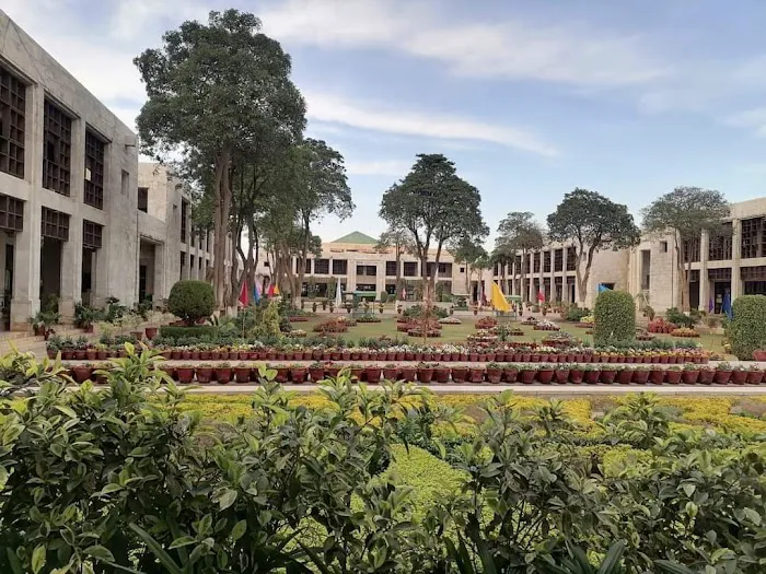 The University of Agriculture Picture 1