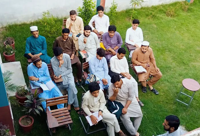 MahaL Institute Toru Picture 6
