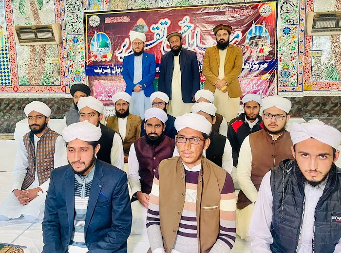 Jamia Mazhria Picture 10