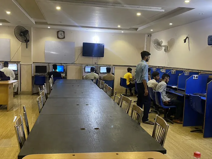Virtual University Gujranwala Cantt. Picture 7