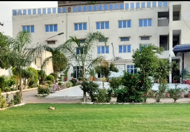 Ghazali institute of medical sciences Peshawar Picture 1