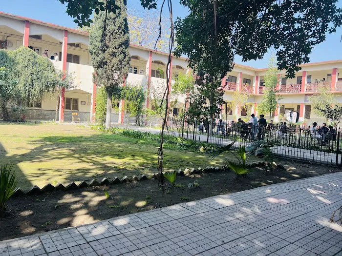 Main campus AWKUM Picture 3
